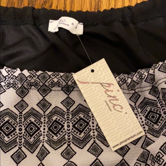 Girls black and white romper - Picture 3 of 3